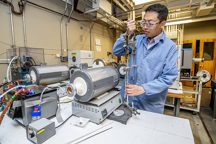 Ruofan Wang working in the Fuel Cells lab
